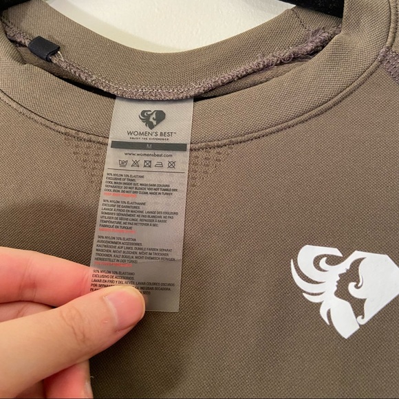 WOMEN’S BEST crop top - Picture 3 of 4